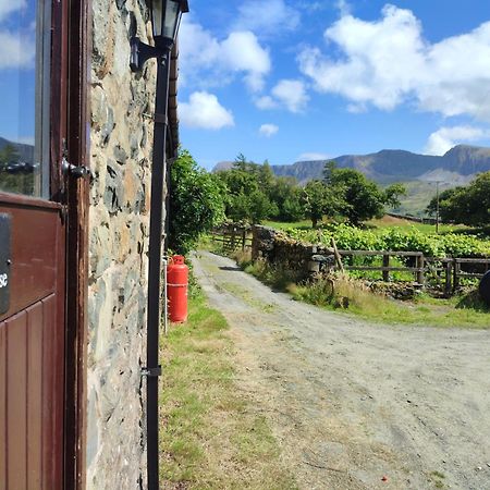Pandy Farmhouse - Panoramic Mountain Views Within Snowdonia'S National Park - 4X4 Recommended Долгелай Екстериор снимка
