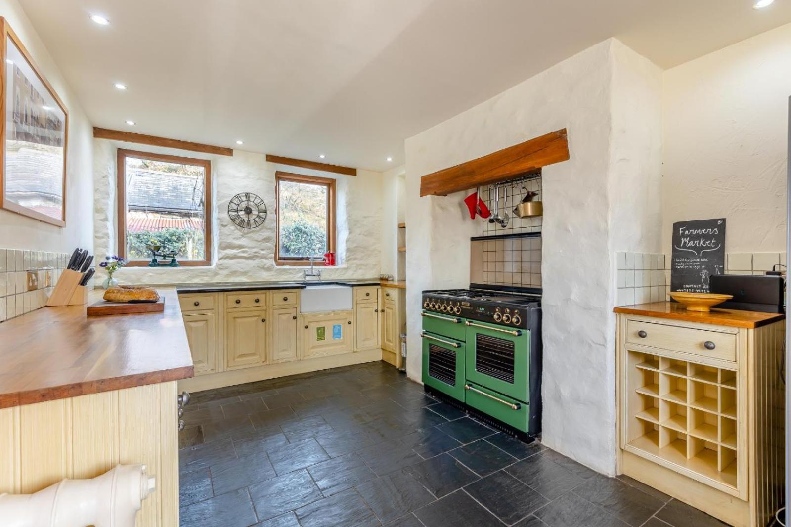 Pandy Farmhouse - Panoramic Mountain Views Within Snowdonia'S National Park - 4X4 Recommended Долгелай Екстериор снимка
