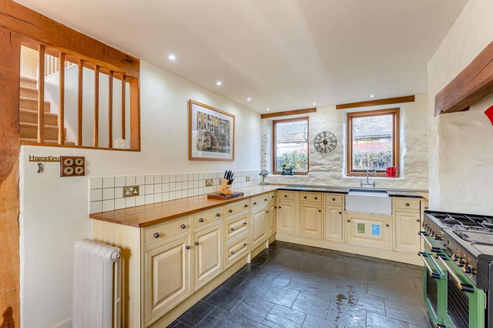 Pandy Farmhouse - Panoramic Mountain Views Within Snowdonia'S National Park - 4X4 Recommended Долгелай Екстериор снимка